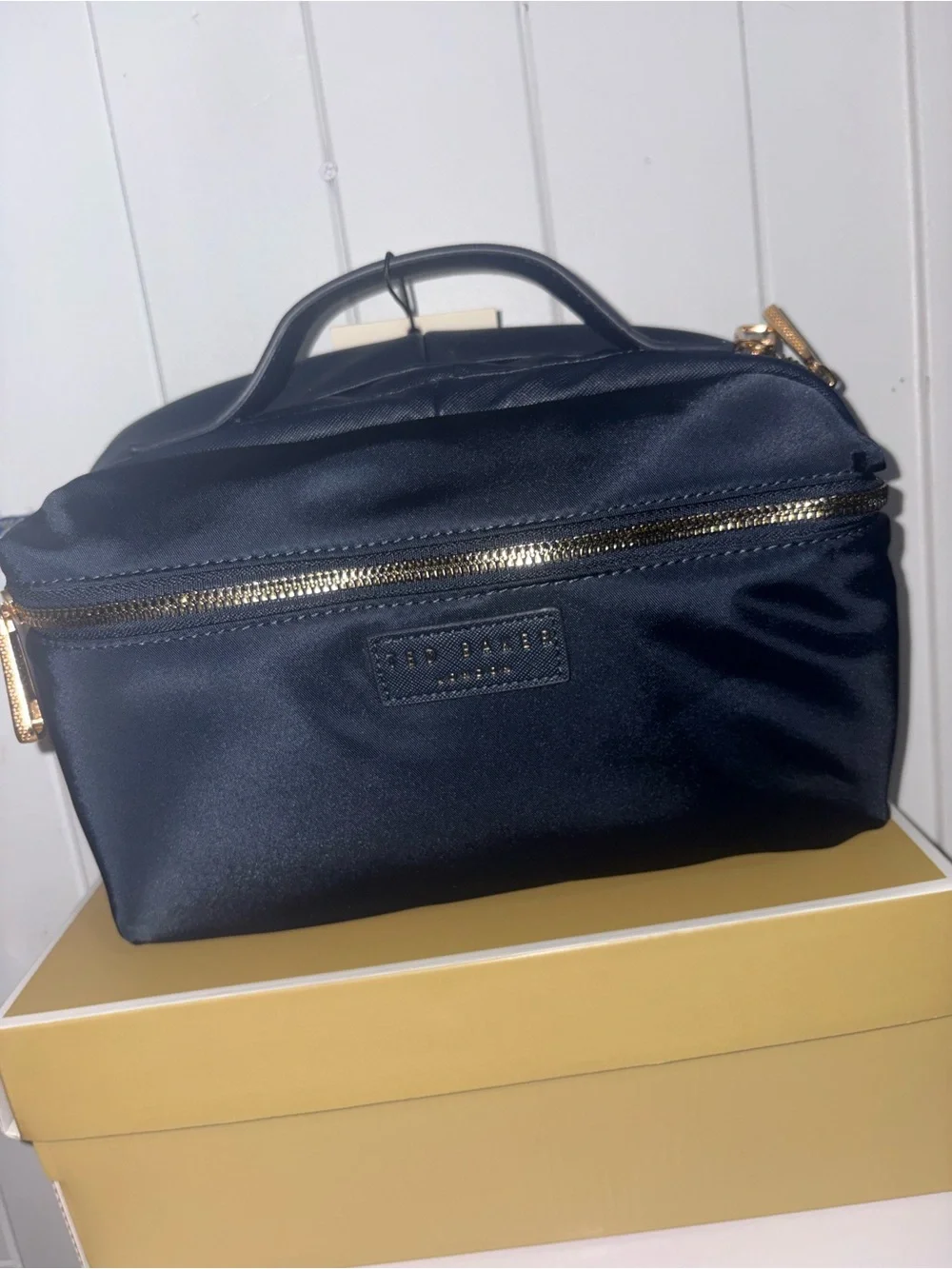 Ted baker Blue navy cosmetic case 10in x6in NWT MSRP $68 - Picture 3 of 7